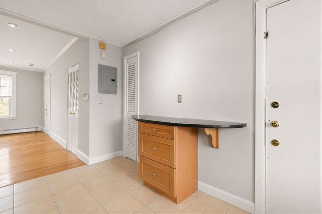 1718 Commonwealth Ave 8, Boston, MA 02135