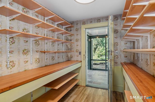 10 Vista Terrace, New Haven, CT 06515
