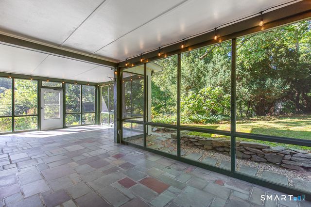 10 Vista Terrace, New Haven, CT 06515