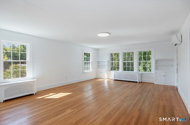 10 Vista Terrace, New Haven, CT 06515