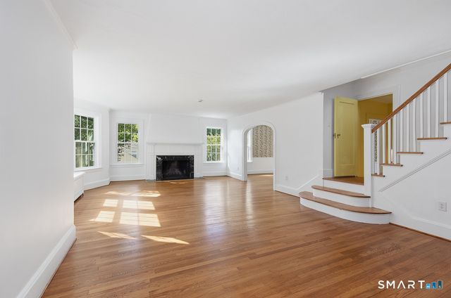 10 Vista Terrace, New Haven, CT 06515
