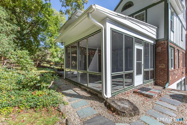 10 Vista Terrace, New Haven, CT 06515
