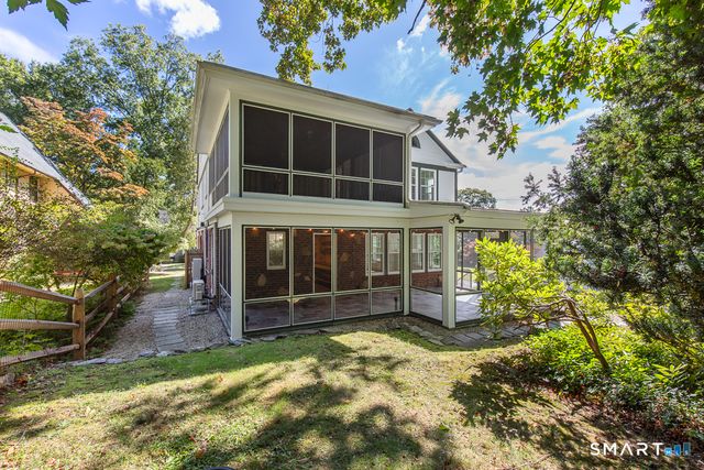 10 Vista Terrace, New Haven, CT 06515