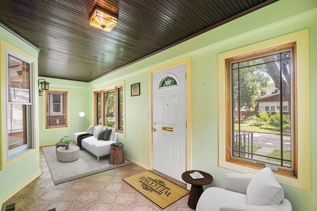 4938 N Hamlin Avenue, Chicago, IL 60625