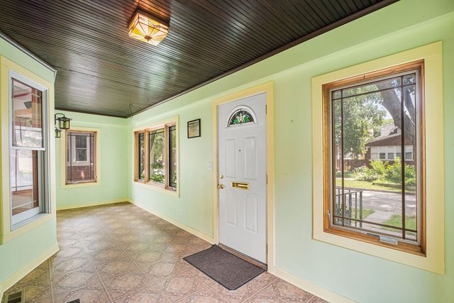 4938 N Hamlin Avenue, Chicago, IL 60625