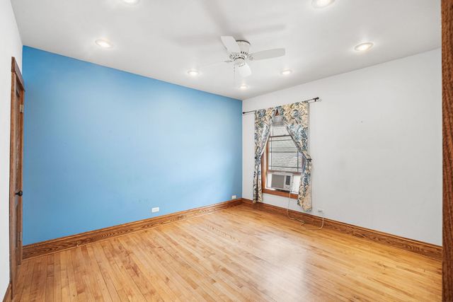 4938 N Hamlin Avenue, Chicago, IL 60625