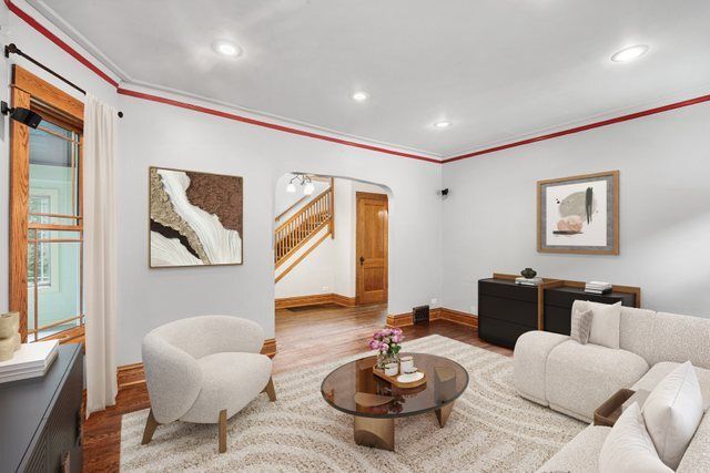 4938 N Hamlin Avenue, Chicago, IL 60625