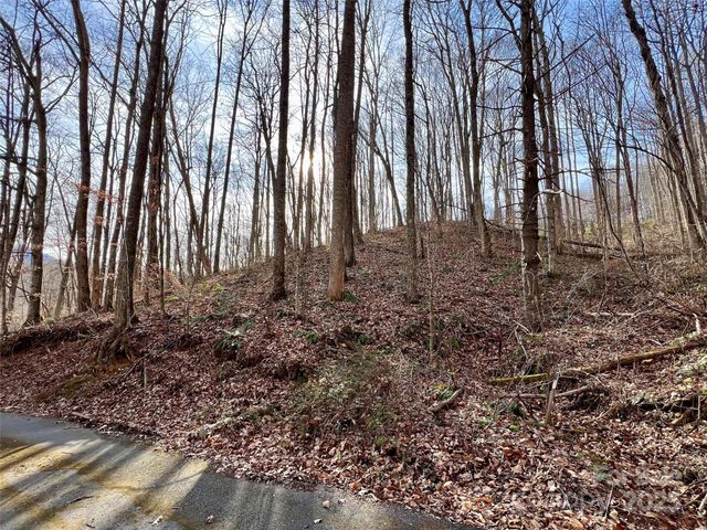 000 Heather Way 10, Waynesville, NC 28786