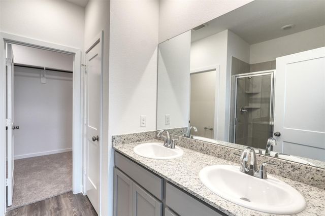 3918 Windy Whisper Drive, Brookshire, TX 77423
