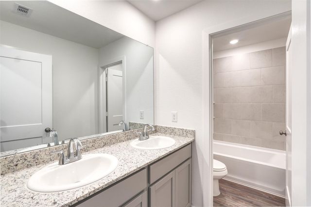 3918 Windy Whisper Drive, Brookshire, TX 77423