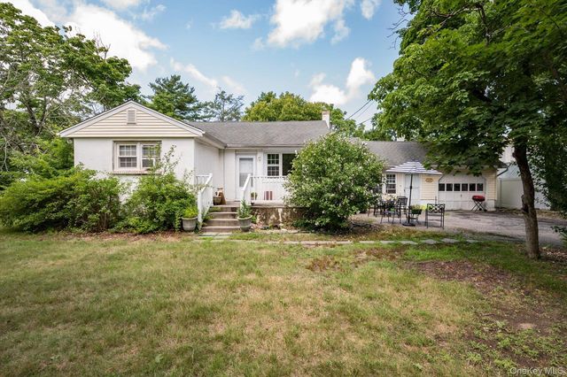 307 Old Country Road, Melville, NY 11747