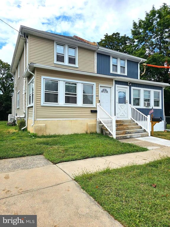 120 BARTRAM AVE, Essington, PA 19029