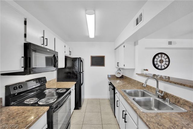 8101 West Flamingo Road 2060, Las Vegas, NV 89147