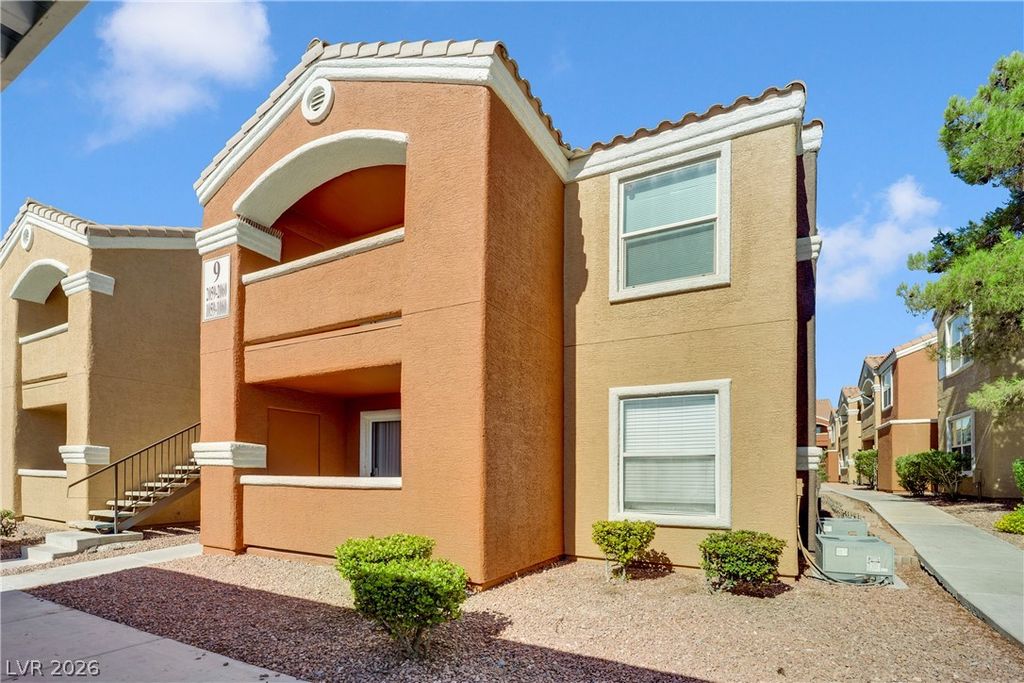 Image 2 of property listing at 8101 West Flamingo Road 2060, Las Vegas, NV 89147