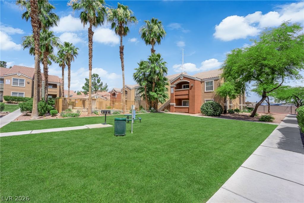 Image 21 of property listing at 8101 West Flamingo Road 2060, Las Vegas, NV 89147