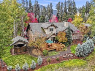 26236 SW Pine Lodge Road, Camp Sherman, OR 97730