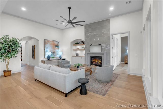 1203 N 71st Place, Broken Arrow, OK 74014