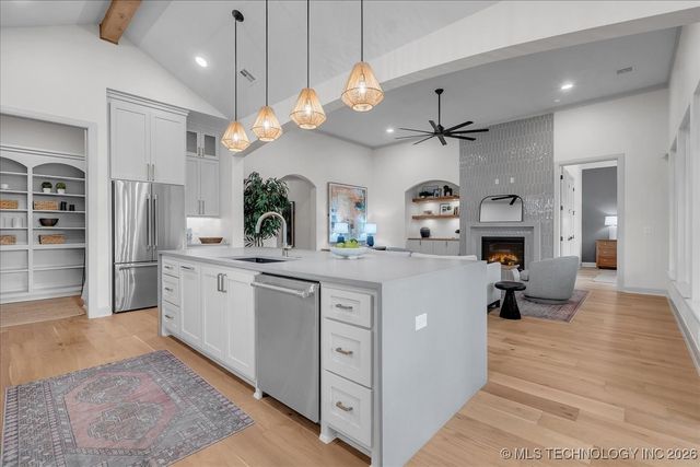 1203 N 71st Place, Broken Arrow, OK 74014