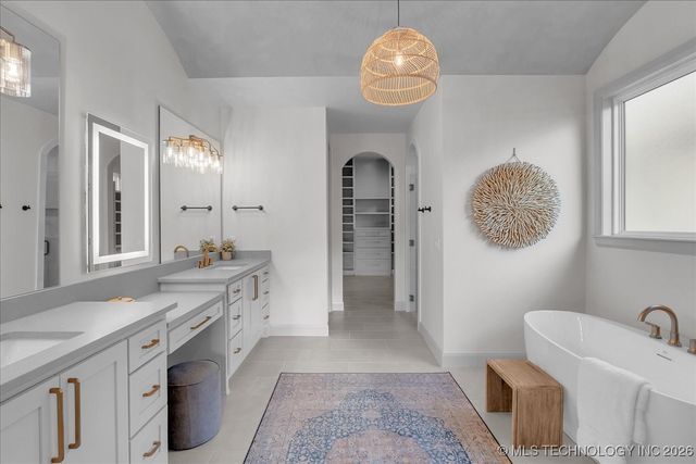 1203 N 71st Place, Broken Arrow, OK 74014