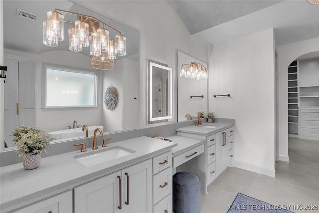 1203 N 71st Place, Broken Arrow, OK 74014