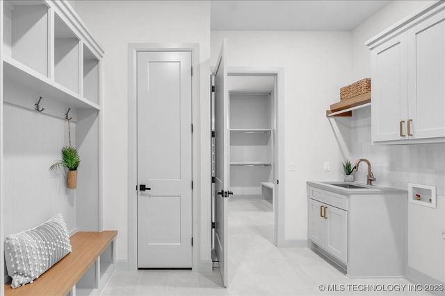 1203 N 71st Place, Broken Arrow, OK 74014