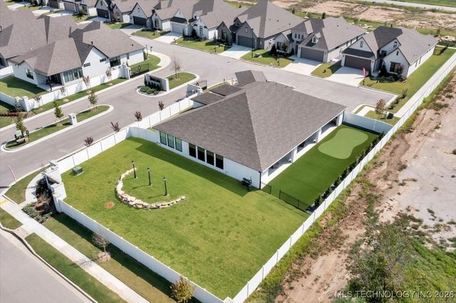 1203 N 71st Place, Broken Arrow, OK 74014