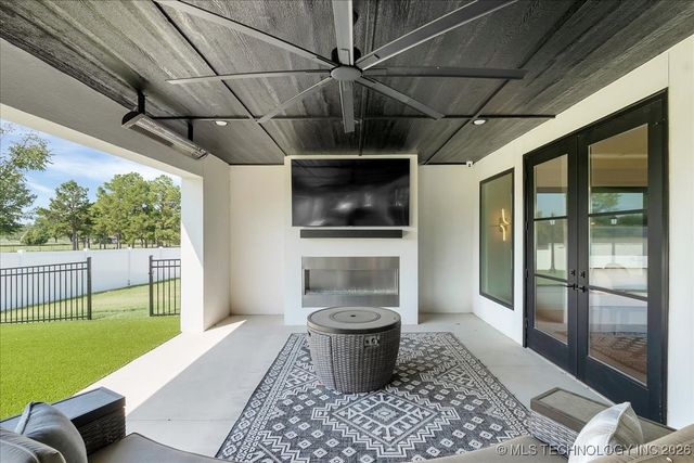 1203 N 71st Place, Broken Arrow, OK 74014