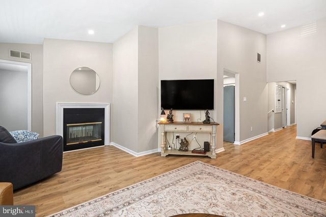 107 SWEETWATER DR, Cinnaminson, NJ 08077