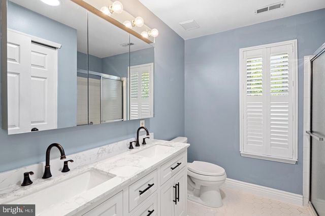 107 SWEETWATER DR, Cinnaminson, NJ 08077