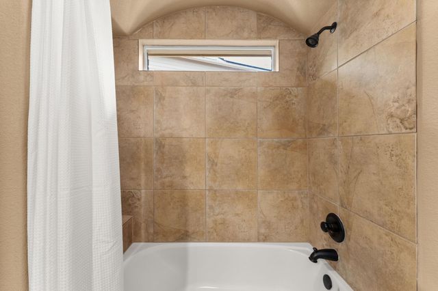 215 Choke Canyon LN, Georgetown, TX 78628