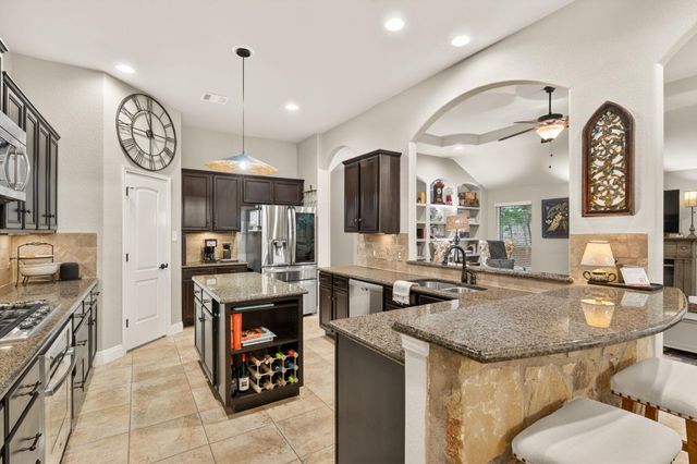 215 Choke Canyon LN, Georgetown, TX 78628