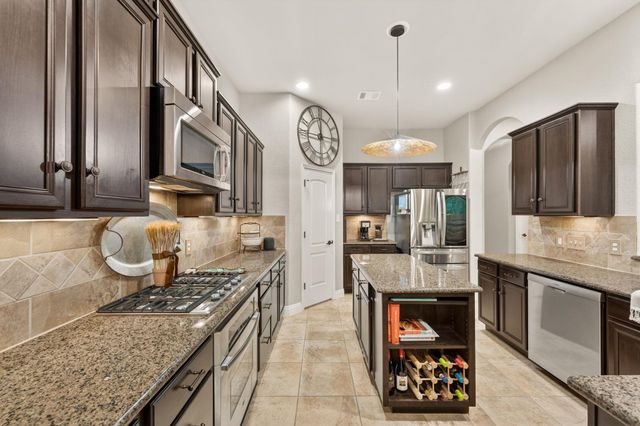 215 Choke Canyon LN, Georgetown, TX 78628