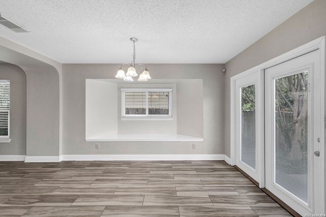 7927 HILLTOP CRST, San Antonio, TX 78251