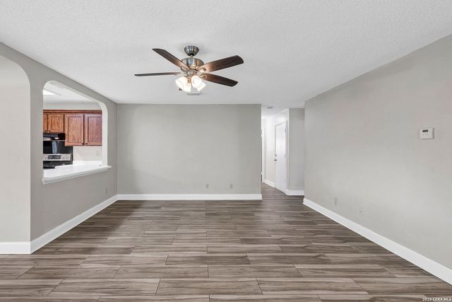 7927 HILLTOP CRST, San Antonio, TX 78251