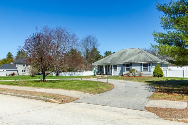 27 Primrose Lane, Concord, NH 03303