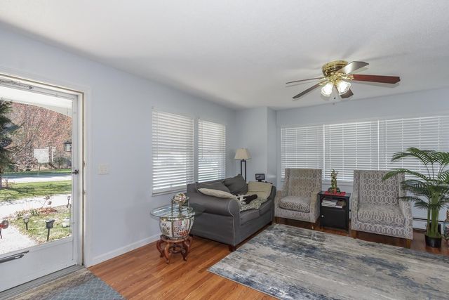 27 Primrose Lane, Concord, NH 03303