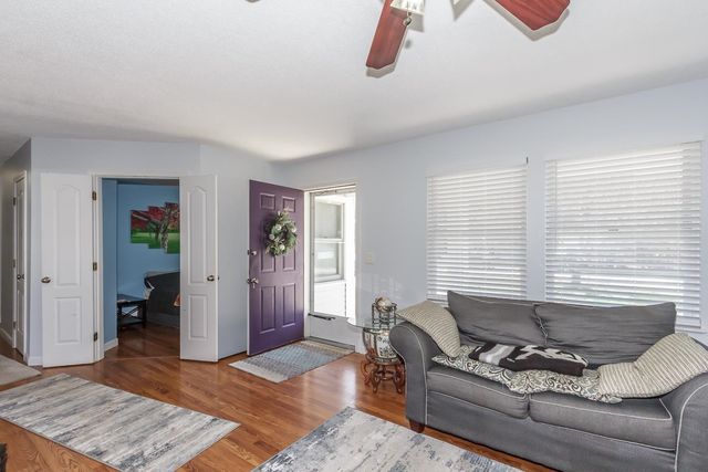 27 Primrose Lane, Concord, NH 03303