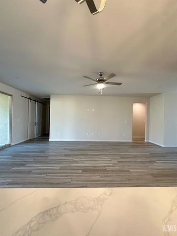 10012 Fort Sanders Avenue, Bakersfield, CA 93311