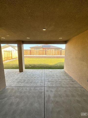 10012 Fort Sanders Avenue, Bakersfield, CA 93311