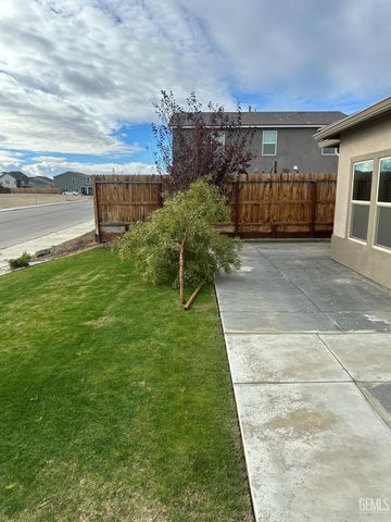 10012 Fort Sanders Avenue, Bakersfield, CA 93311