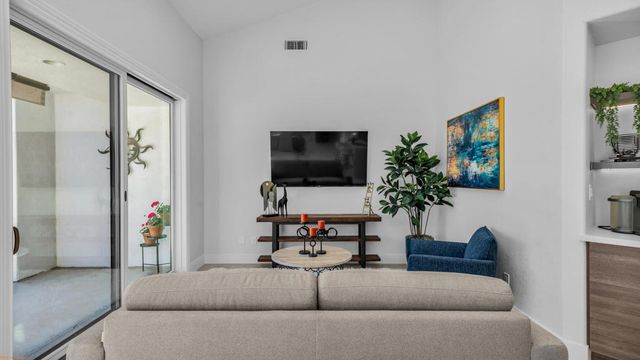 47320 ViA Koron, La Quinta, CA 92253