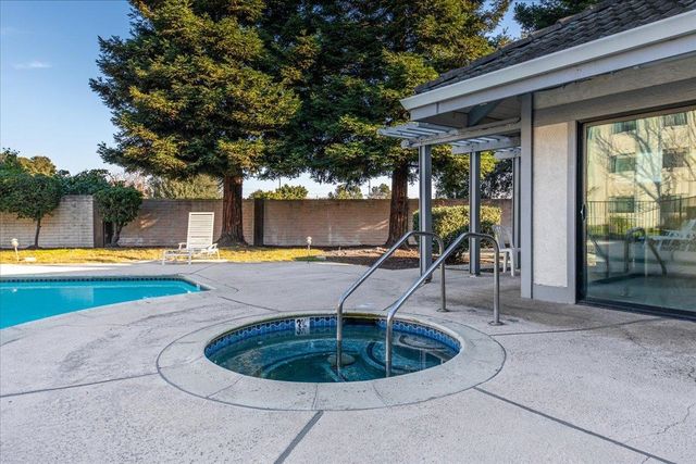 26088 Kay Ave 209, Hayward, CA 94545