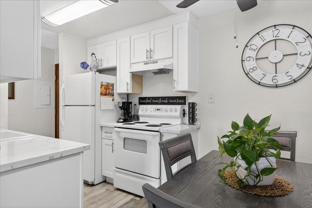 26088 Kay Ave 209, Hayward, CA 94545