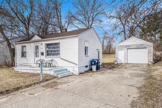 933 E Foss Avenue, Flint, MI 48505