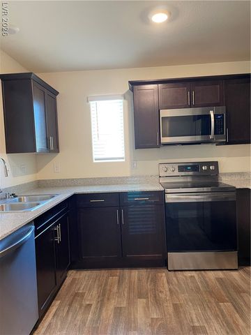 2628 Canary Yellow Court, North Las Vegas, NV 89086