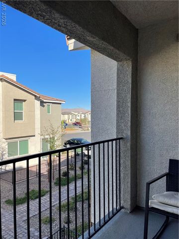 2628 Canary Yellow Court, North Las Vegas, NV 89086