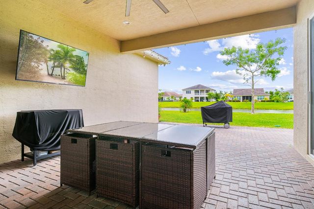 15894 Meadowlark Court, Westlake, FL 33470