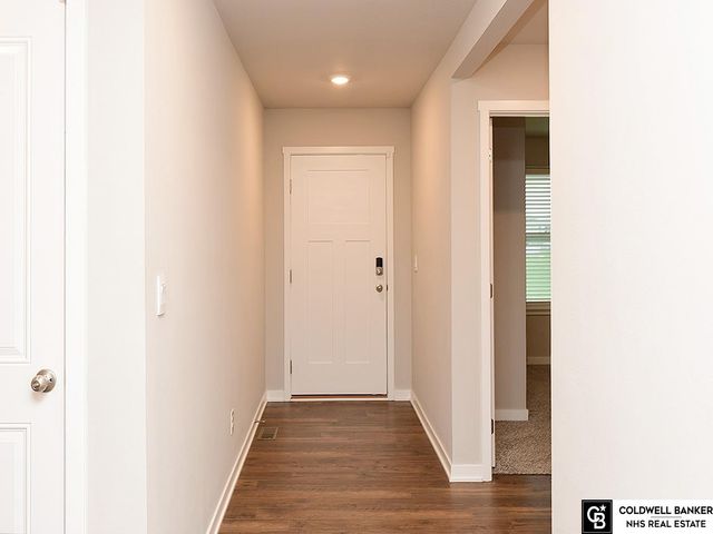 4452 Leawood Drive, Bellevue, NE 68123