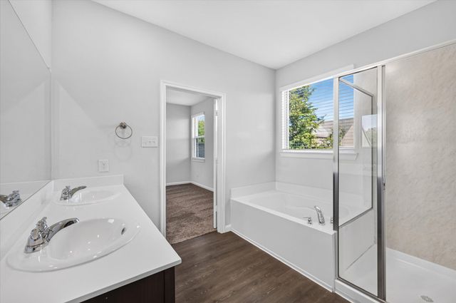 3920 Oak Creek Circle, Denison, TX 75020
