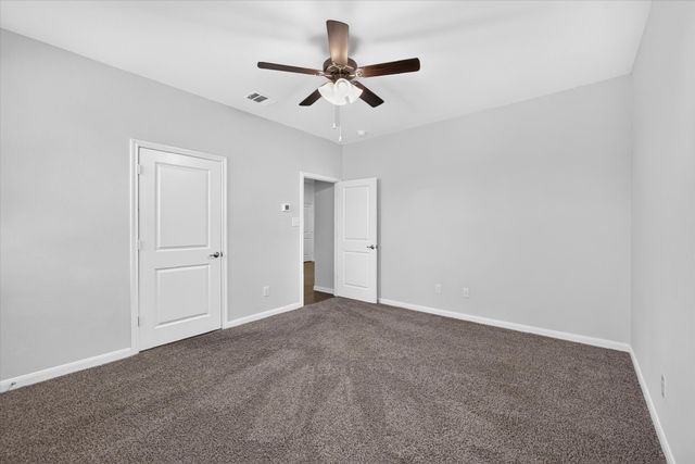 3920 Oak Creek Circle, Denison, TX 75020